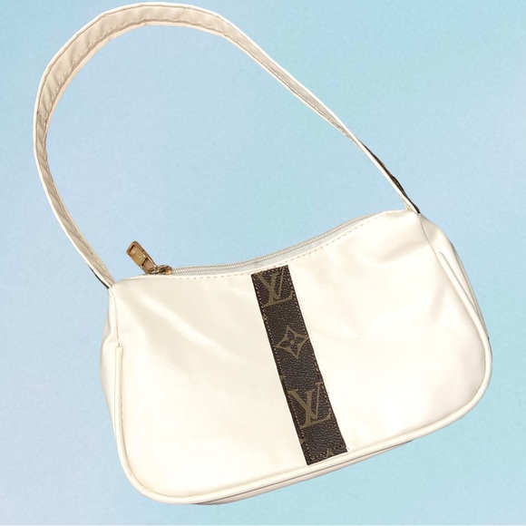 🌿 One-of-a-Kind Monogram Baguette Shoulder Bag, NEW - Picture 1 of 8